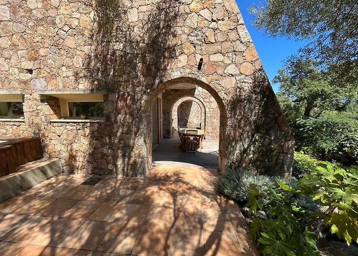 Maison En Pierre Corse Vue * Sari-Solenzara